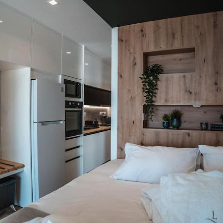 Cosea Living: Seaside Deluxe Suite In Harbour 107B Paphos Exteriér fotografie