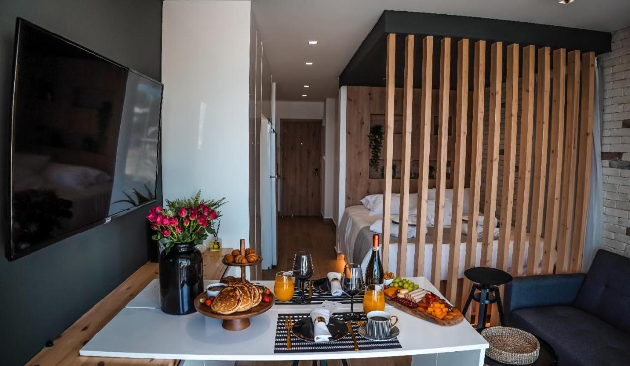 Cosea Living: Seaside Deluxe Suite In Harbour 107B Paphos Exteriér fotografie