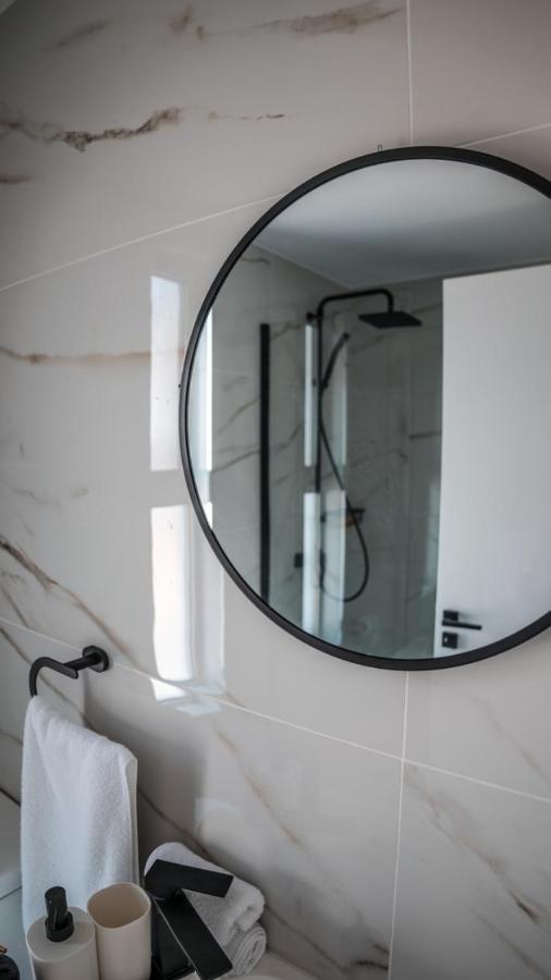Cosea Living: Seaside Deluxe Suite In Harbour 107B Paphos Exteriér fotografie
